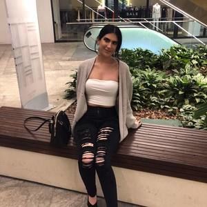 Meet your Posher, Briana